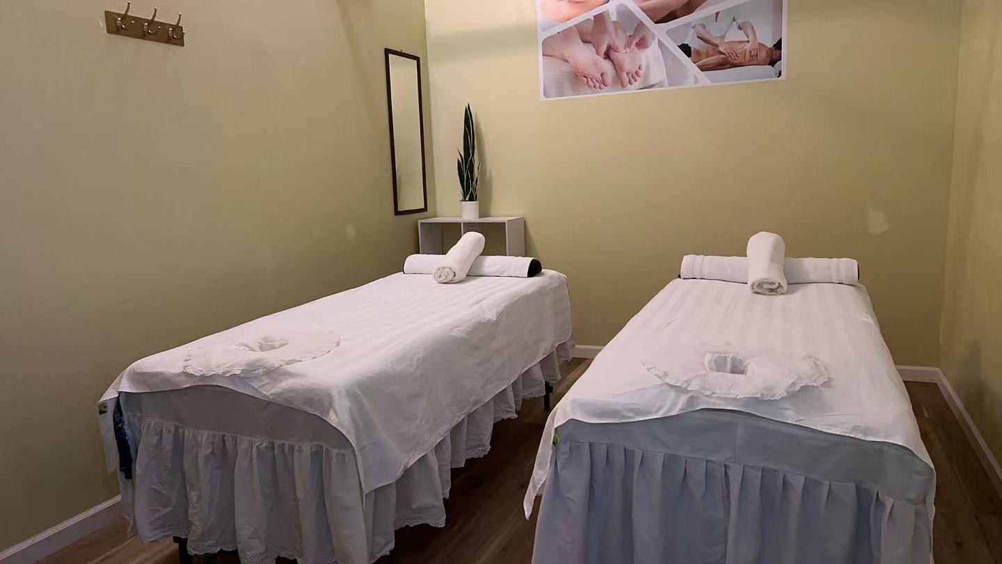 massage room (couples)